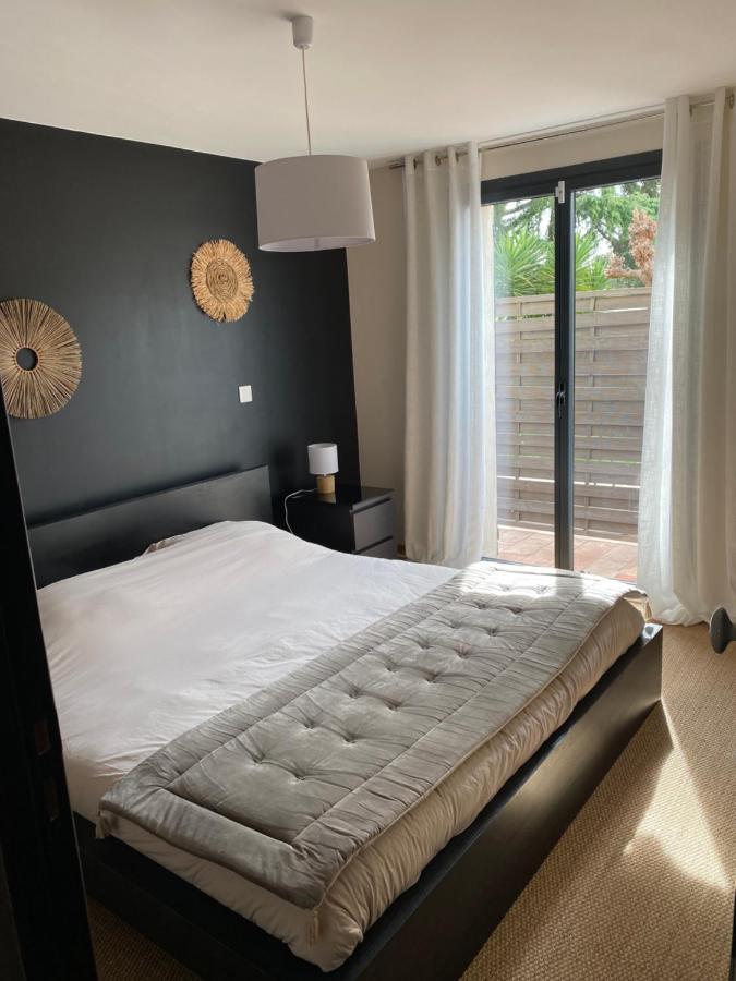 Au Coeur De La Pinede De 1 A 4 Personnes Villa Langlade Екстериор снимка